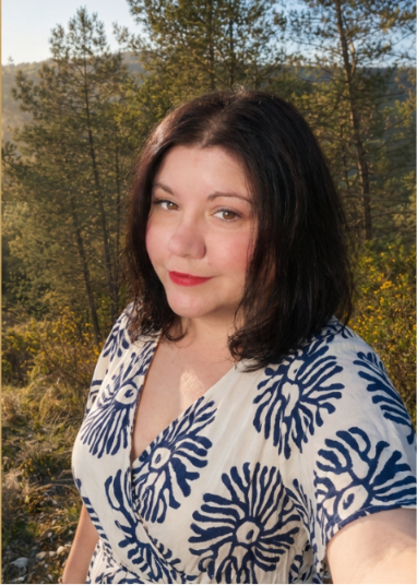 Mary Morgane Blanc en forêt